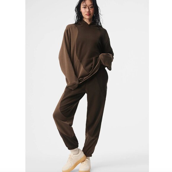 NWT! Alo Make Waves Sweatpants Espresso XS - Picture 4 of 9